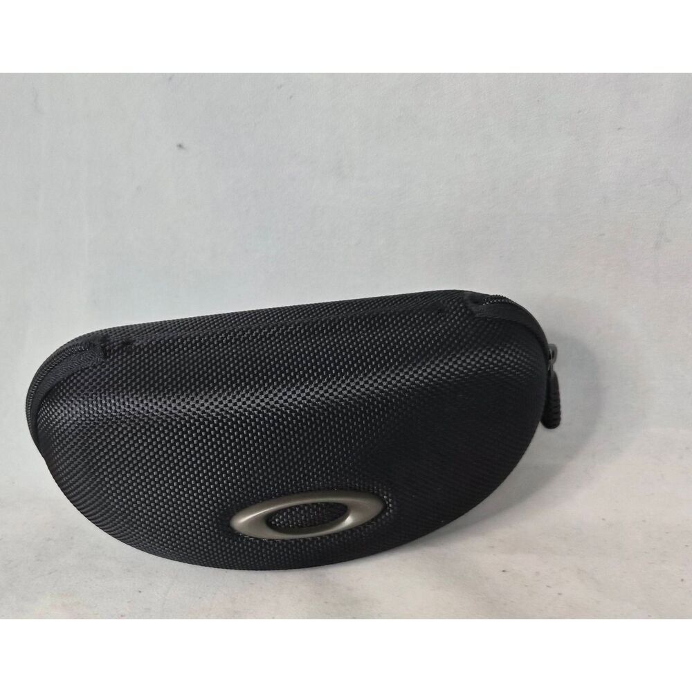 Oakley sunglass vault